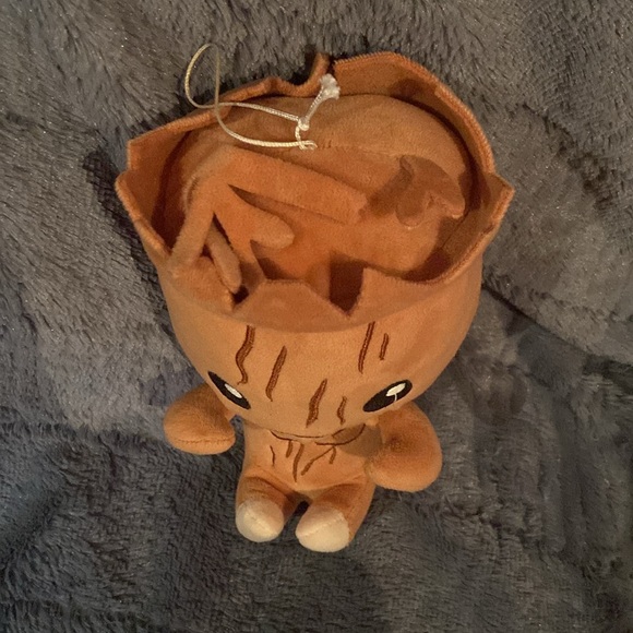3/$30 ๐ Cute Little baby tree plush (Groot?) - Picture 5 of 10